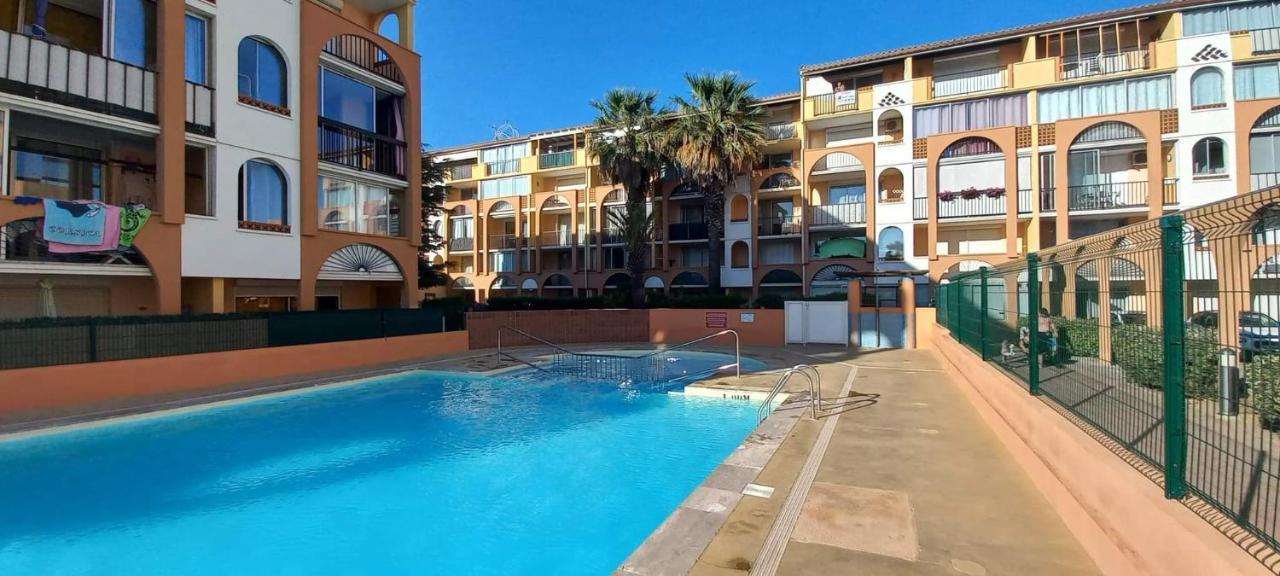 Appartement Situe Au Cap D'Agde Proche Plage Buitenkant foto